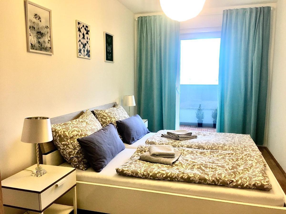 2 Bedroom Apartment Next To Metro U1 And Garage Parking Wien Eksteriør bilde