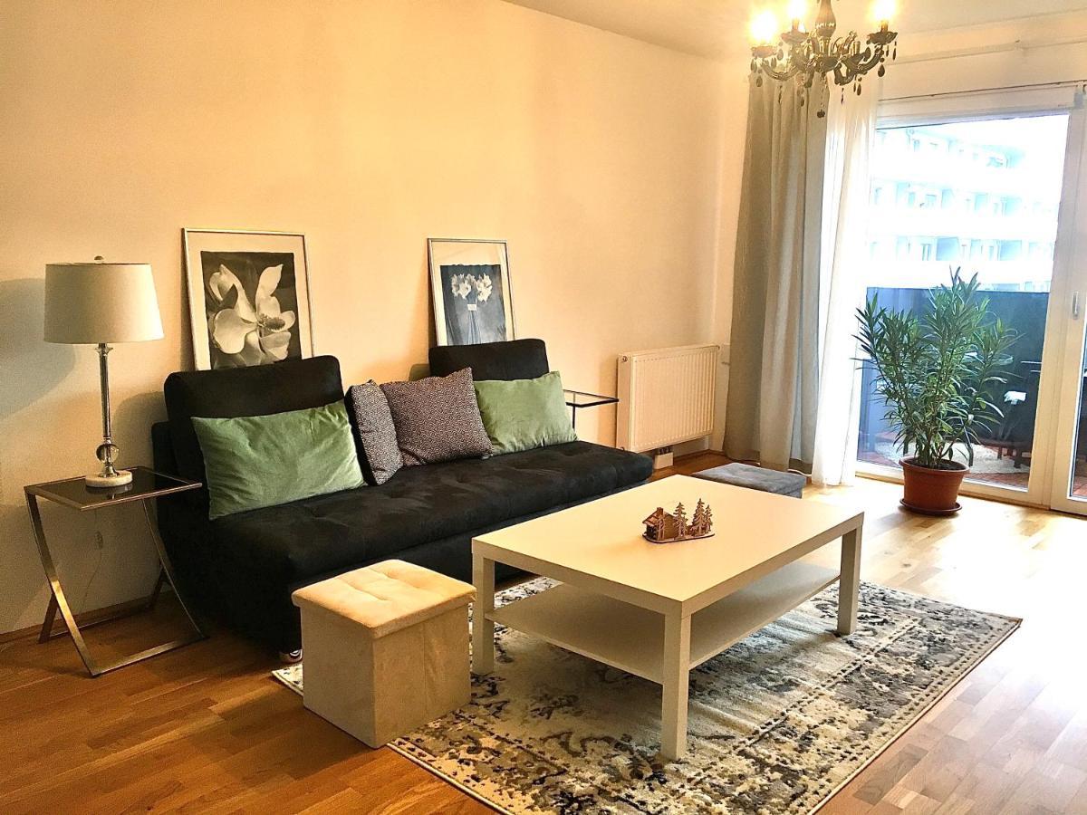 2 Bedroom Apartment Next To Metro U1 And Garage Parking Wien Eksteriør bilde