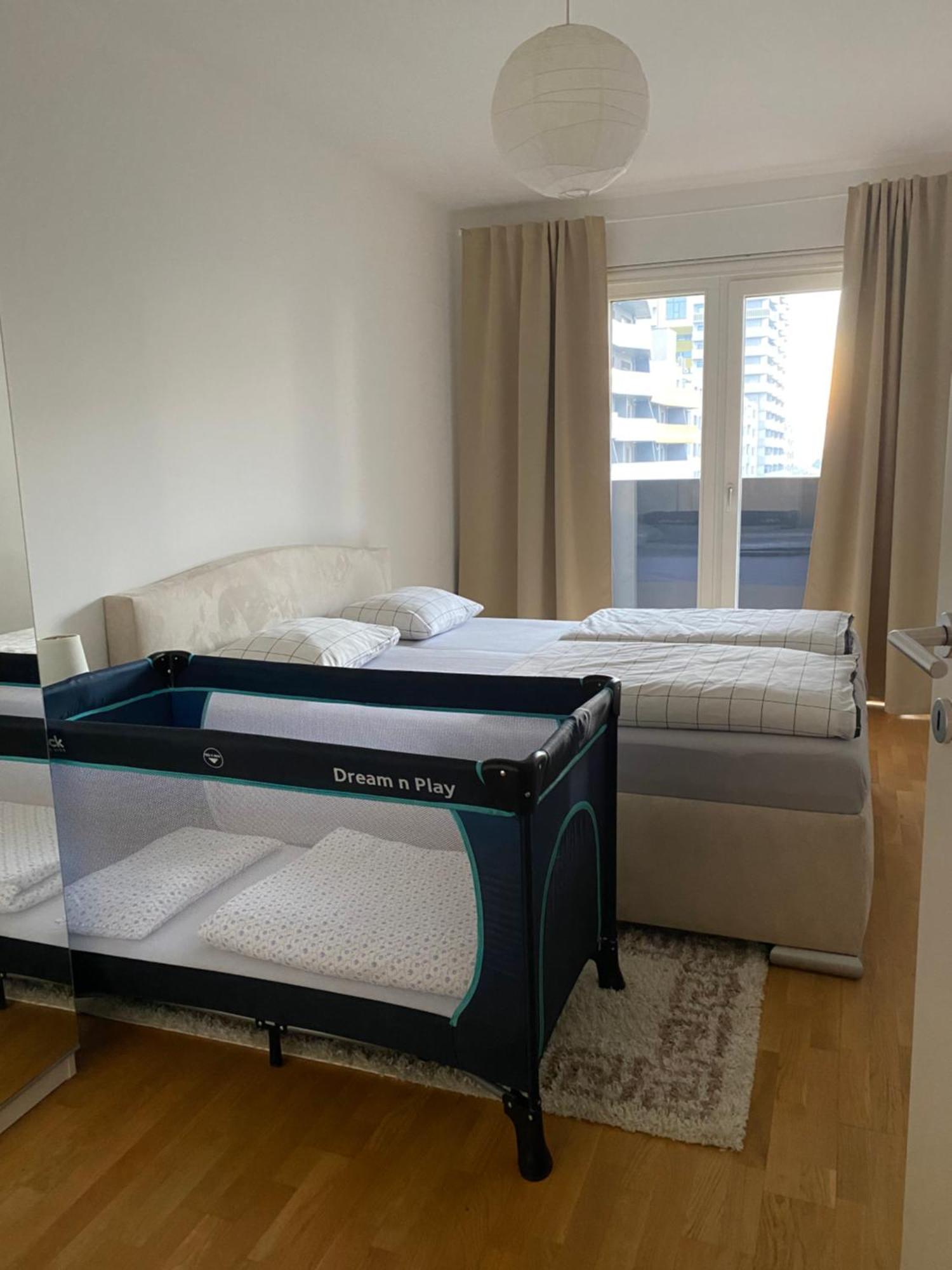 2 Bedroom Apartment Next To Metro U1 And Garage Parking Wien Eksteriør bilde